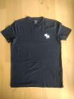 【終了】③Abercrombie & Fitch　VネックTシャツ　12€