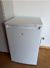 【120€】冷凍庫。90L程で３年使用しました。
