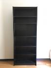 本棚
IKEA
幅:80cm/奥行き:28 cm/高さ:202cm
価格：35ユーロ
