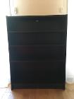 本棚
IKEA
幅:40cm/奥行き:28 cm/高さ:106cm
価格：15ユーロ