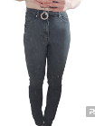 黒ジーンズ　H&M　34　　15€
