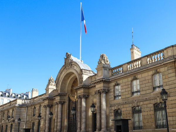 https://paris2.global-coding.com/paris/company_news/vkh9rs8i20v26e9q69bq9mv58.jpg
